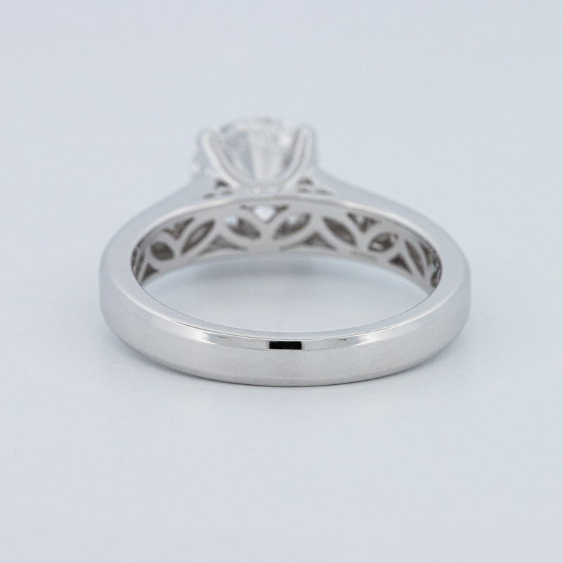 Round Cut Pavé Solitaire (LG)