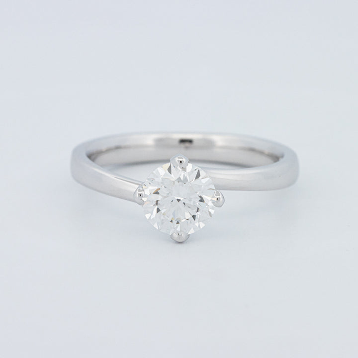 Round Cut Twist Band Solitaire (LG)