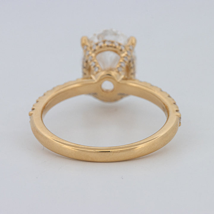 3 CT "Basket" Ovaal Geslepen Under-Halo Pavé Ring (LG)