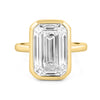 Solitário de 7.12 CT com Esmeralda Corte Bezel Setted (LG)