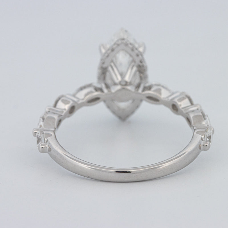 1,57 CT Marquise Cut Under-Halo Pavé Solitaire (LG)