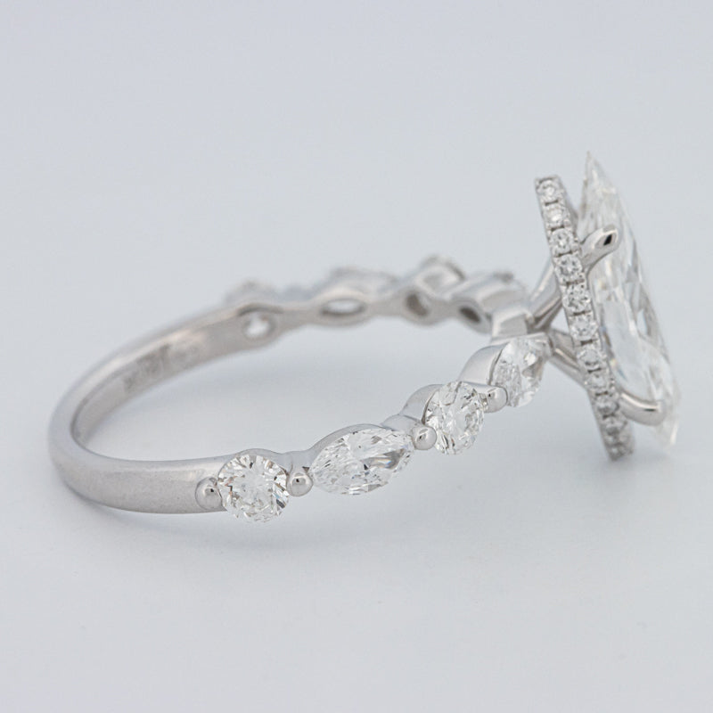 1,57 CT Marquise Cut Under-Halo Pavé Solitaire (LG)