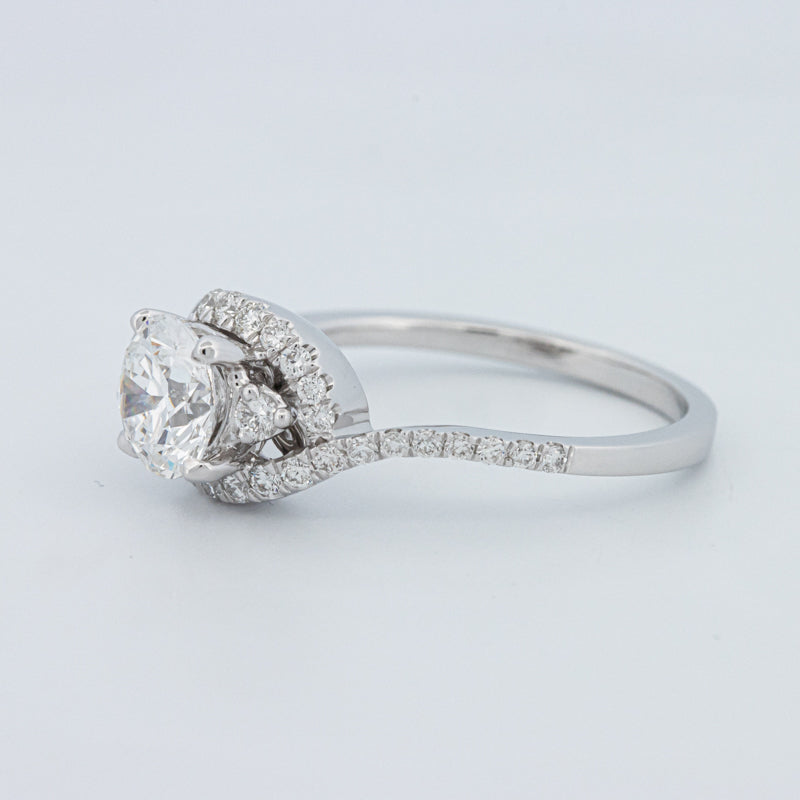 Round Cut Twist Band Pavé Solitaire (LG)