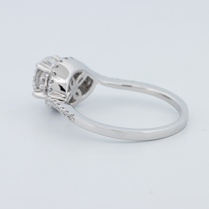 Round Cut Twist Band Pavé Solitaire (LG)