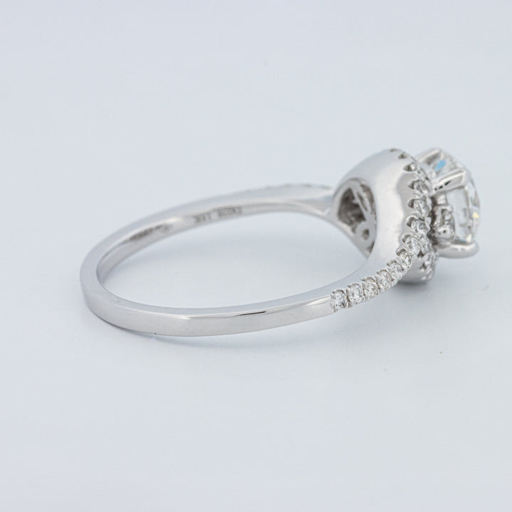 Round Cut Twist Band Pavé Solitaire (LG)