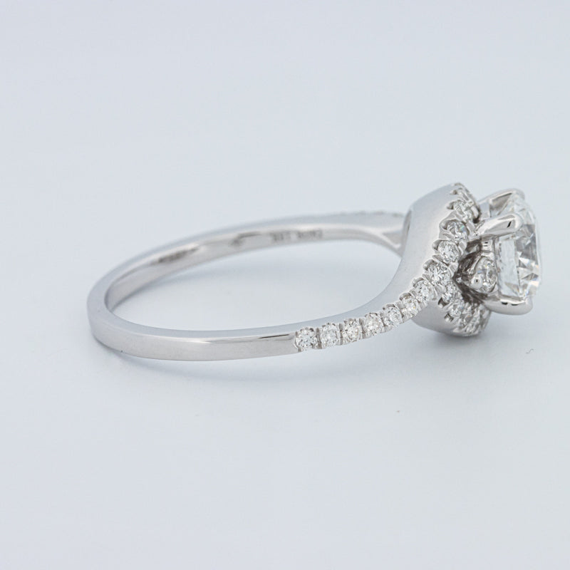 Round Cut Twist Band Pavé Solitaire (LG)