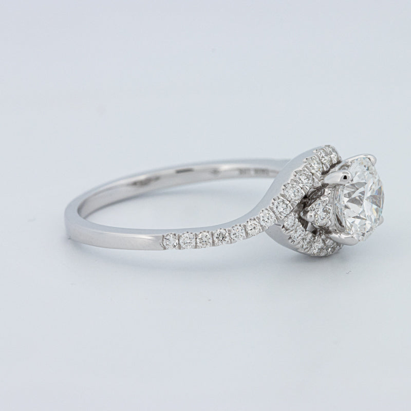 Round Cut Twist Band Pavé Solitaire (LG)