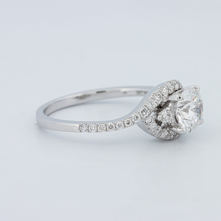 Round Cut Twist Band Pavé Solitaire (LG)