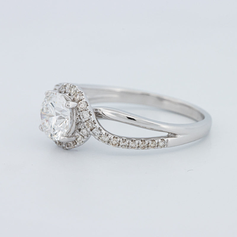 Round Cut Twist Band Pavé Solitaire (LG)