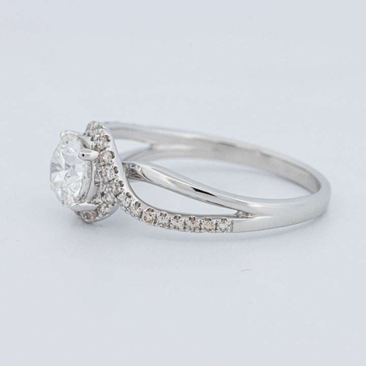 Round Cut Twist Band Pavé Solitaire (LG)