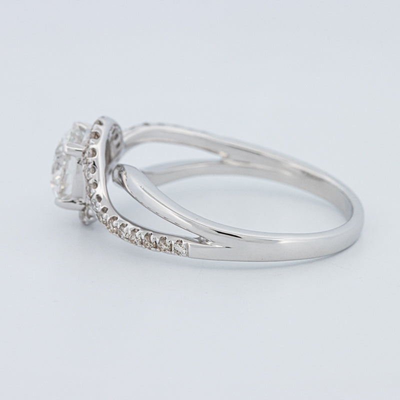 Round Cut Twist Band Pavé Solitaire (LG)