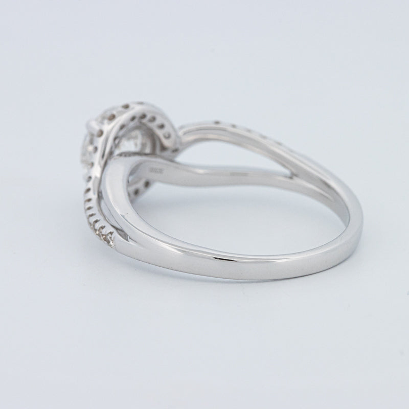 Round Cut Twist Band Pavé Solitaire (LG)