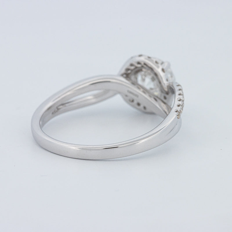 Round Cut Twist Band Pavé Solitaire (LG)