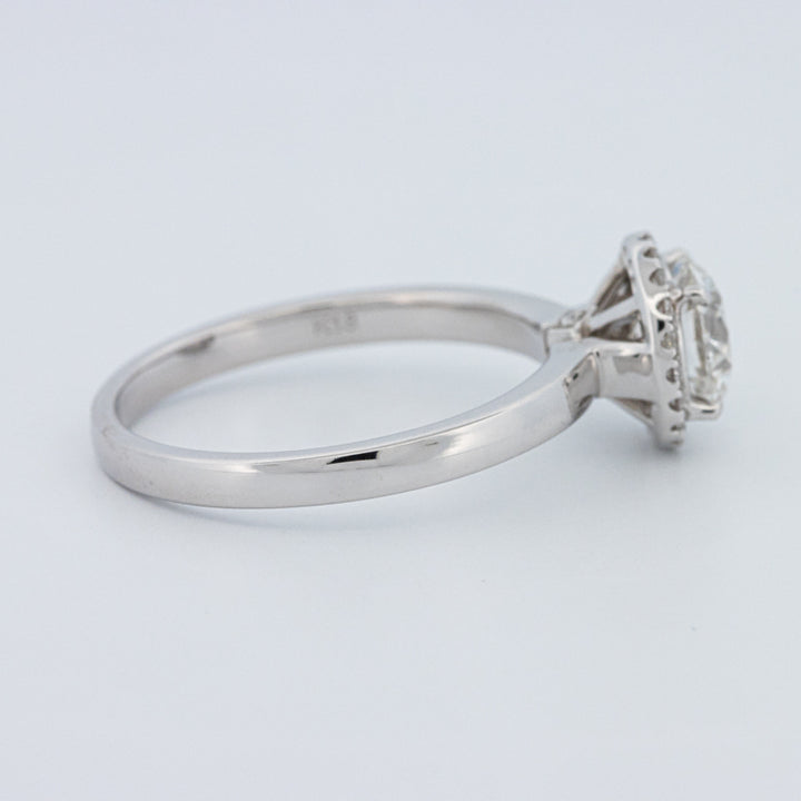 Round Cut Halo Solitaire (LG)