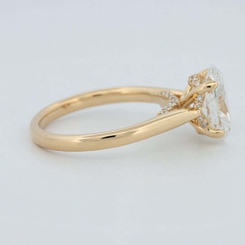 "Finese" Oval Cut Underhalo Solitaire (LG)