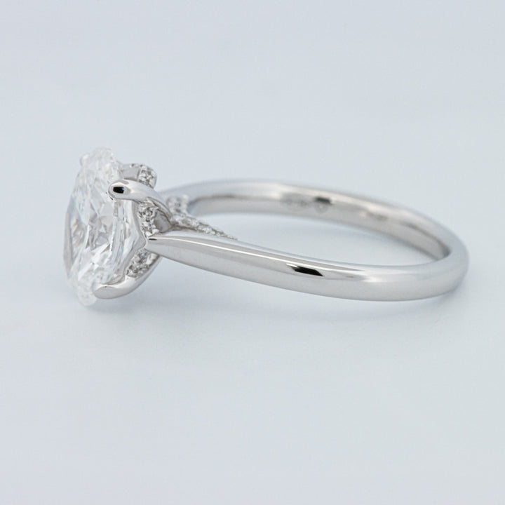 "Finese" Oval Cut Underhalo Solitaire (LG)