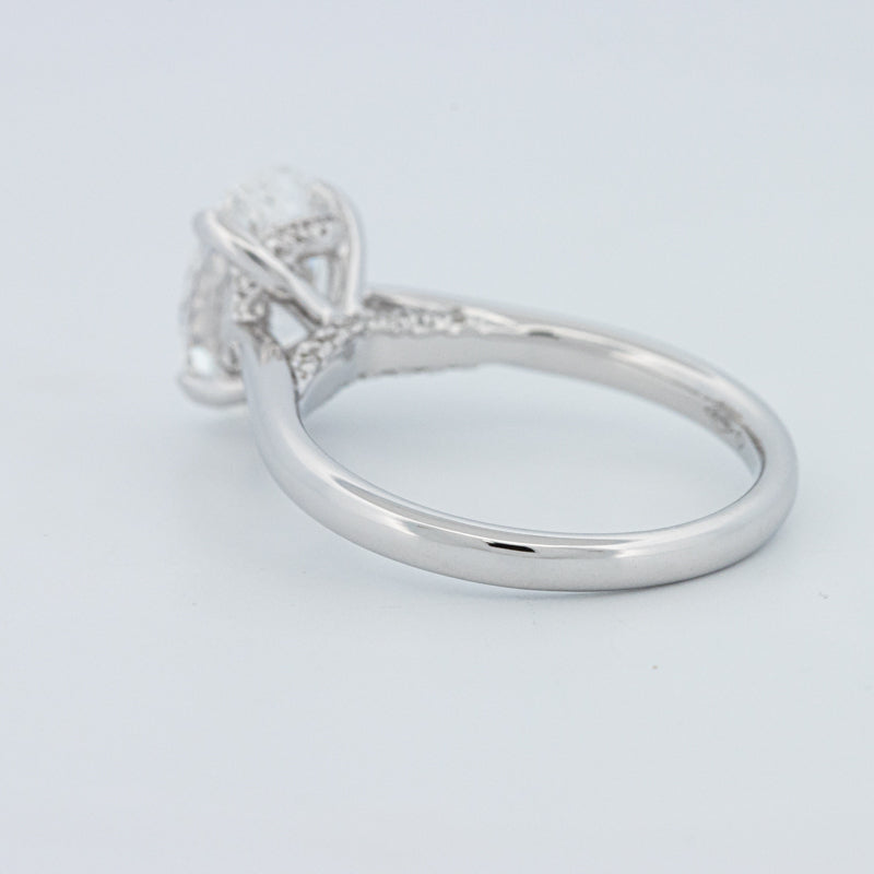 "Finese" Oval Cut Underhalo Solitaire (LG)