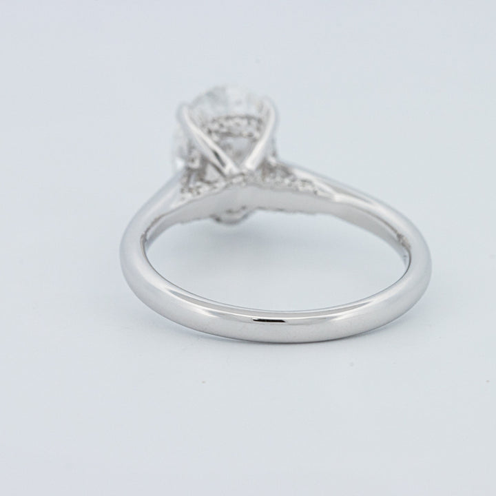 "Finese" Oval Cut Underhalo Solitaire (LG)