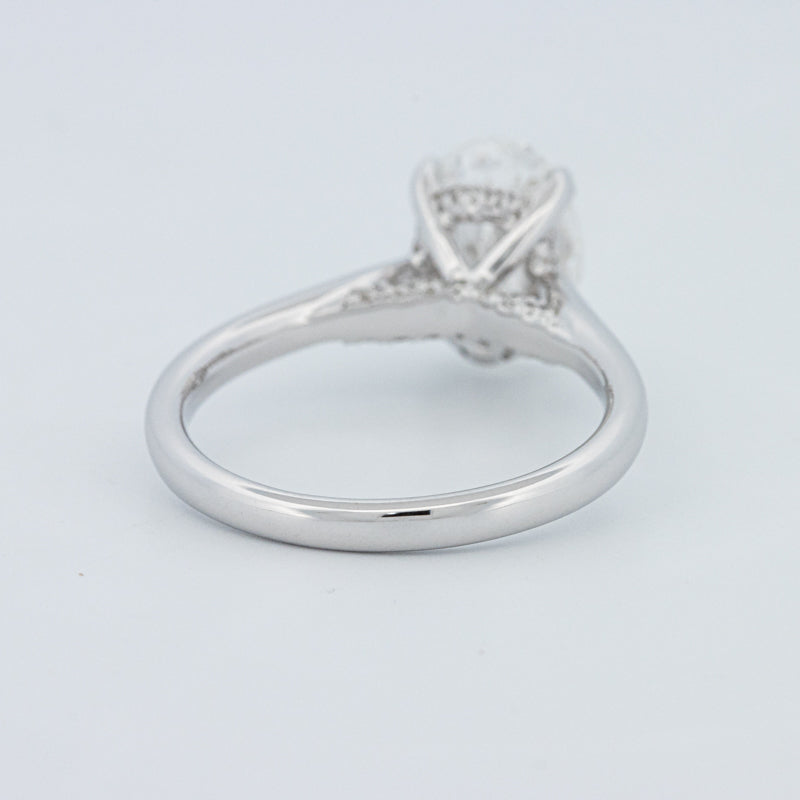 "Finese" Oval Cut Underhalo Solitaire (LG)