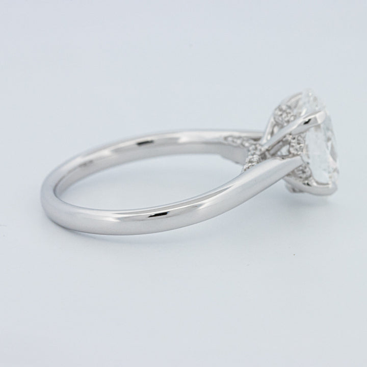 "Finese" Oval Cut Underhalo Solitaire (LG)