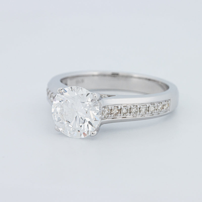 Round Cut Pavé Solitaire (LG)