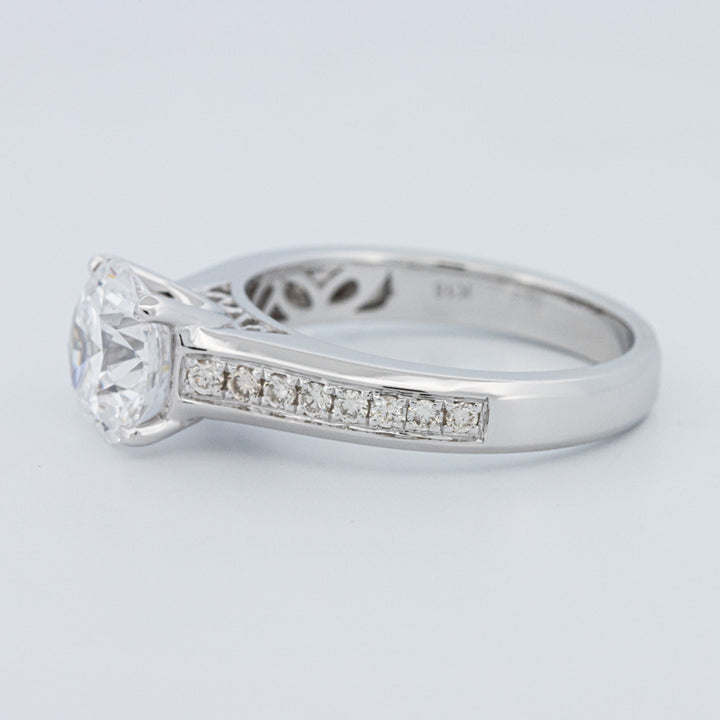 Round Cut Pavé Solitaire (LG)