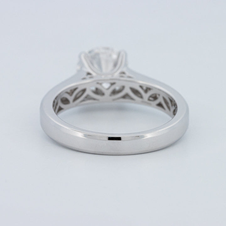 Round Cut Pavé Solitaire (LG)