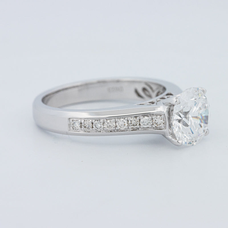 Round Cut Pavé Solitaire (LG)