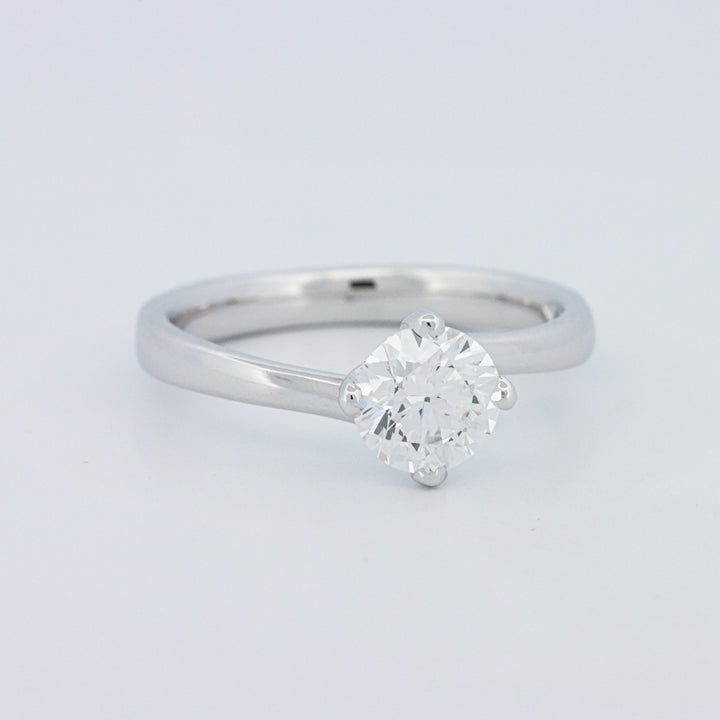 Round Cut Twist Band Solitaire (LG)