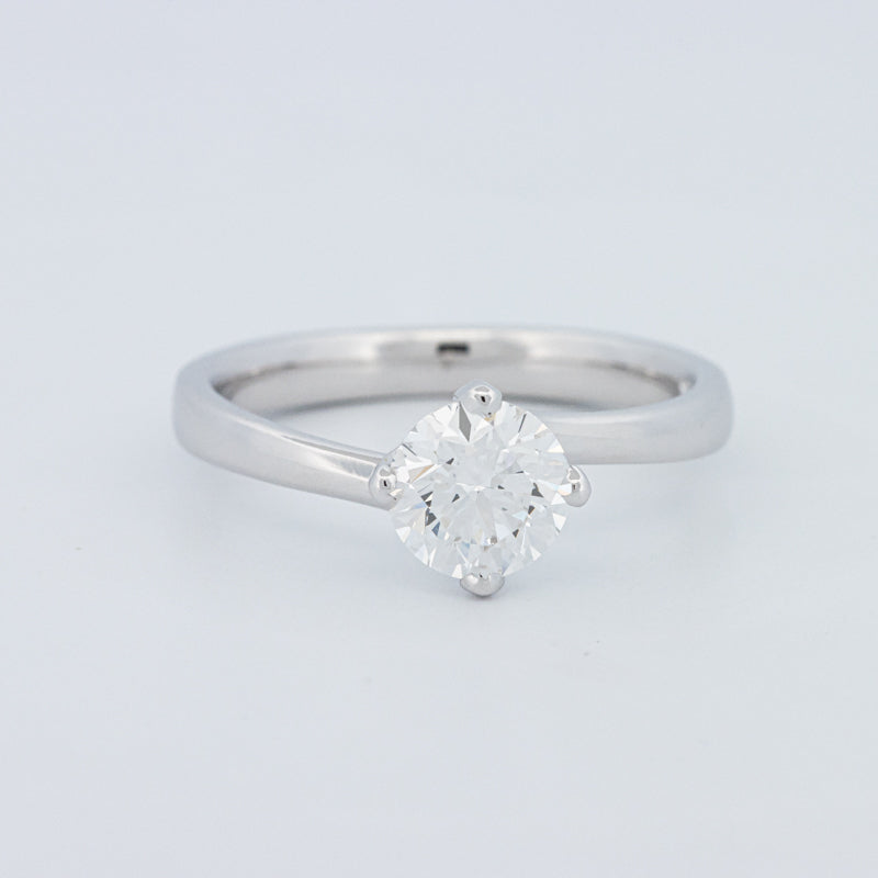 Round Cut Twist Band Solitaire (LG)