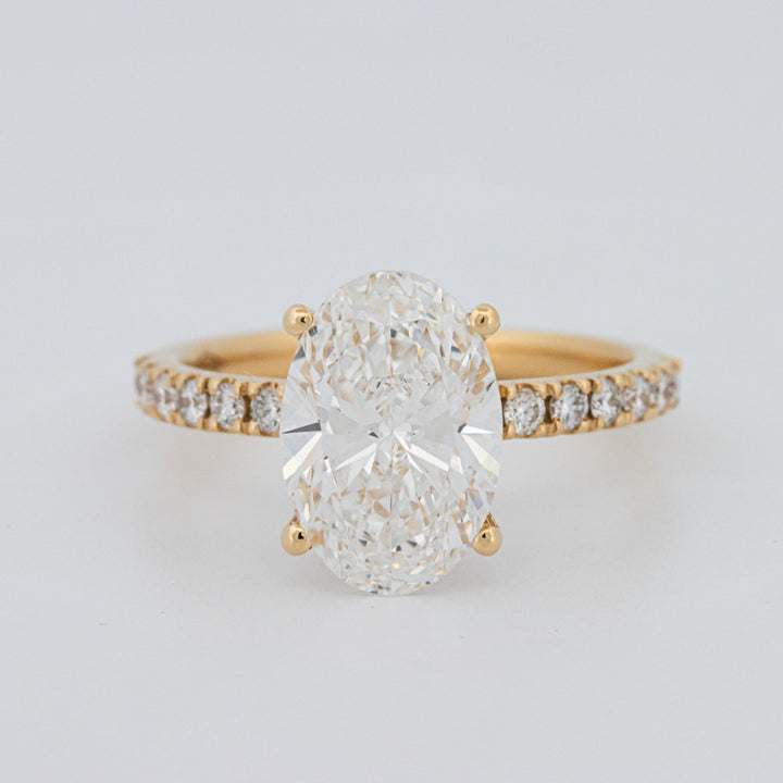 3 CT "Basket" Ovaal Geslepen Under-Halo Pavé Ring (LG)