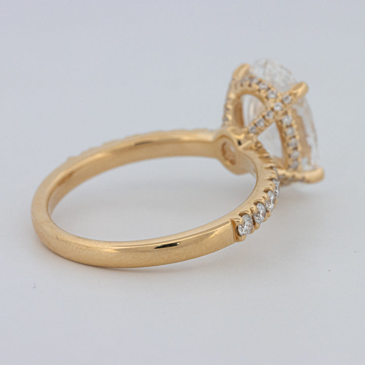 3 CT "Basket" Ovaal Geslepen Under-Halo Pavé Ring (LG)