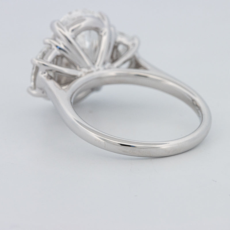 5 CT "Moonlight" Ovale Trilogy Ring (LG)