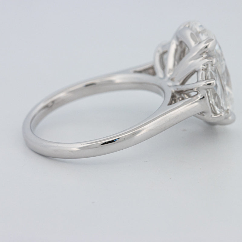 5 CT "Moonlight" Ovale Trilogy Ring (LG)