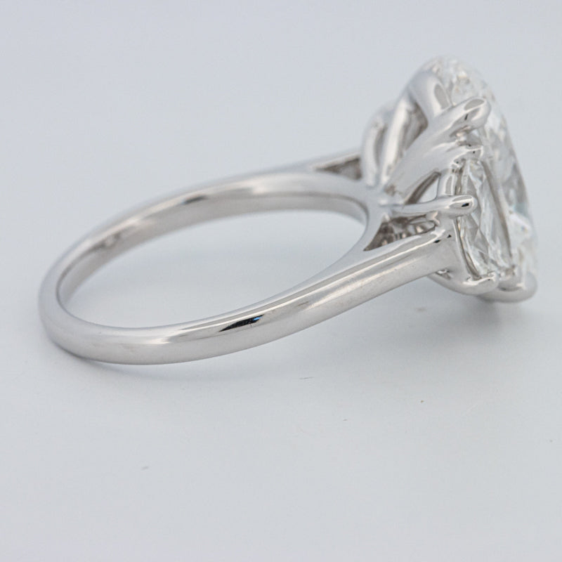 5 CT "Moonlight" Ovale Trilogy Ring (LG)