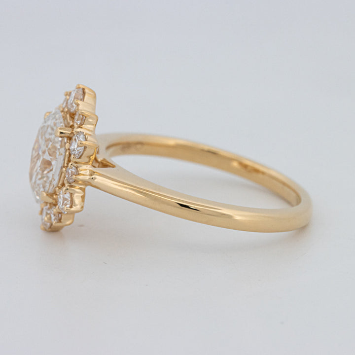 1 CT Oval "Calista" Ring (LG)