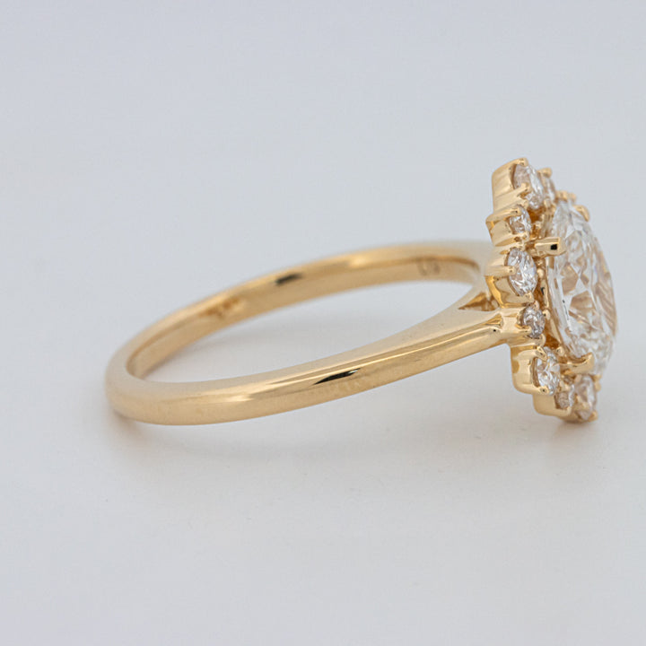 1 CT Oval "Calista" Ring (LG)