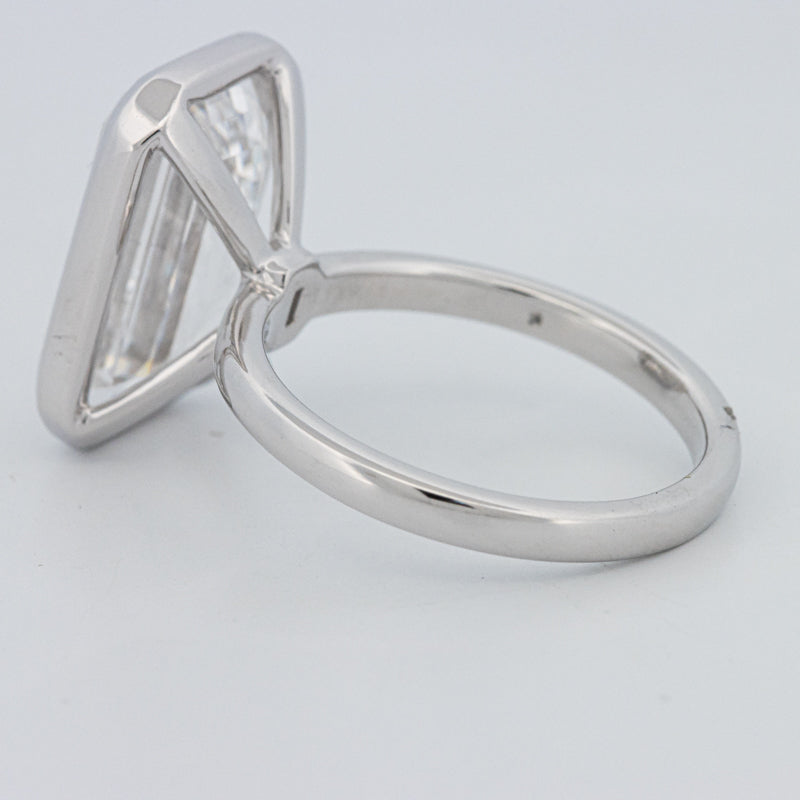 Solitário de 7.12 CT com Esmeralda Corte Bezel Setted (LG)