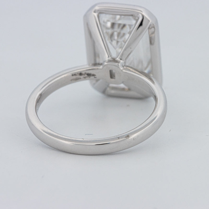 Solitário de 7.12 CT com Esmeralda Corte Bezel Setted (LG)