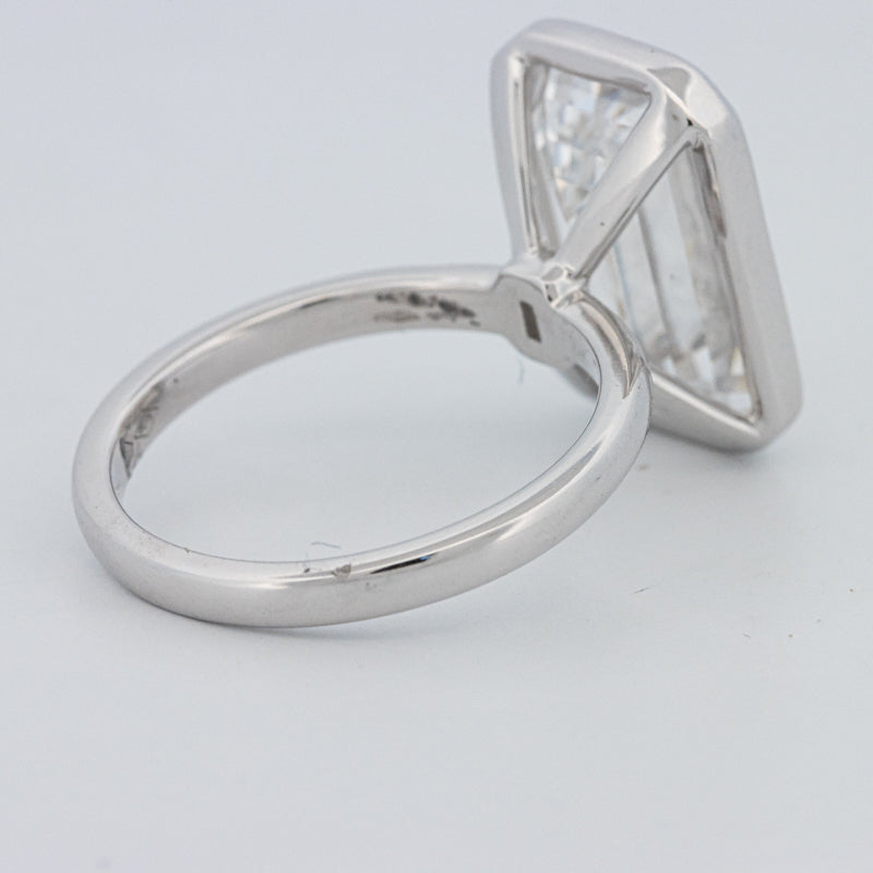 Solitário de 7.12 CT com Esmeralda Corte Bezel Setted (LG)