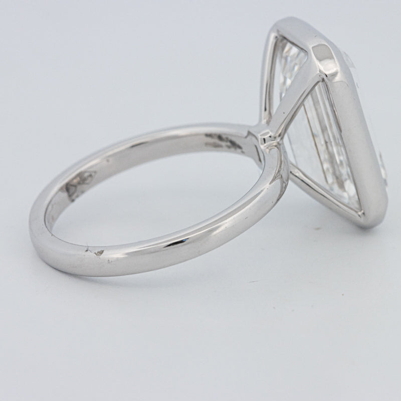 Solitário de 7.12 CT com Esmeralda Corte Bezel Setted (LG)