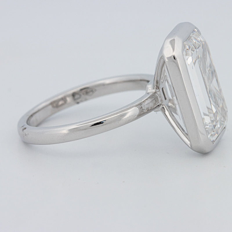 Solitário de 7.12 CT com Esmeralda Corte Bezel Setted (LG)