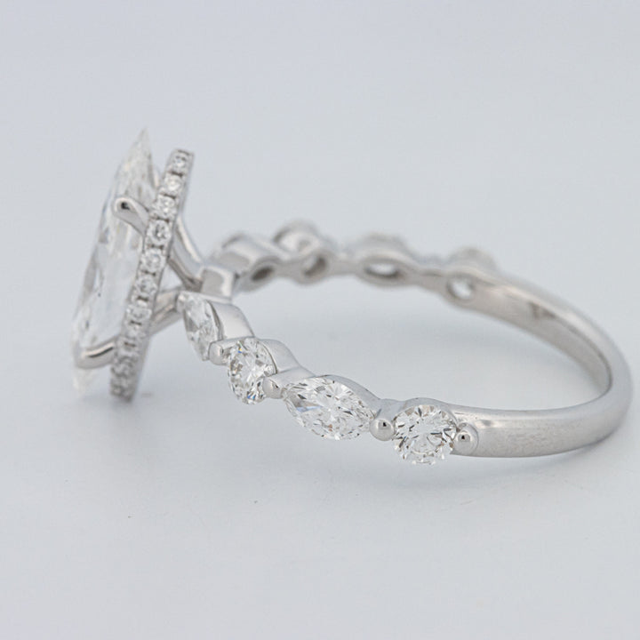 1,57 CT Marquise Cut Under-Halo Pavé Solitaire (LG)