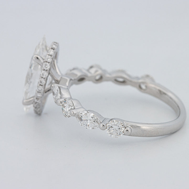 1,57 CT Marquise Cut Under-Halo Pavé Solitaire (LG)