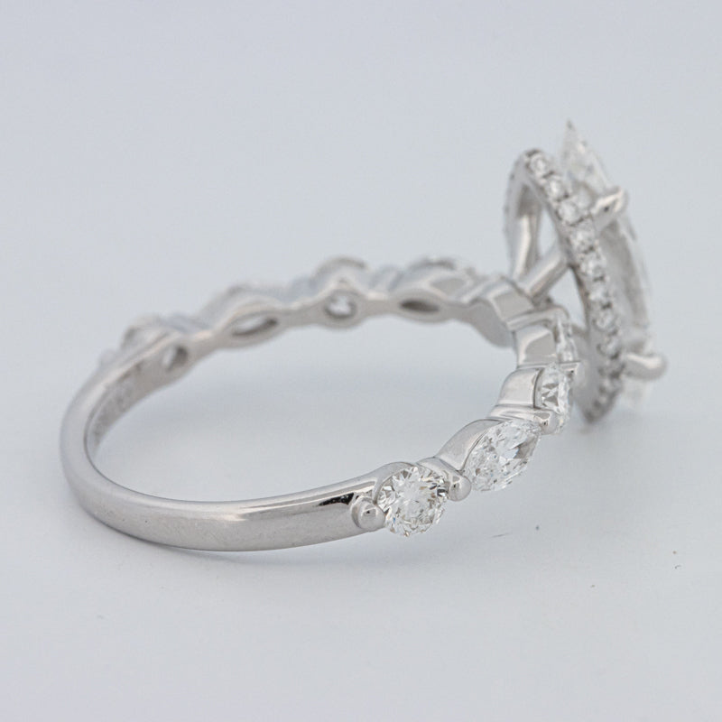 1,57 CT Marquise Cut Under-Halo Pavé Solitaire (LG)