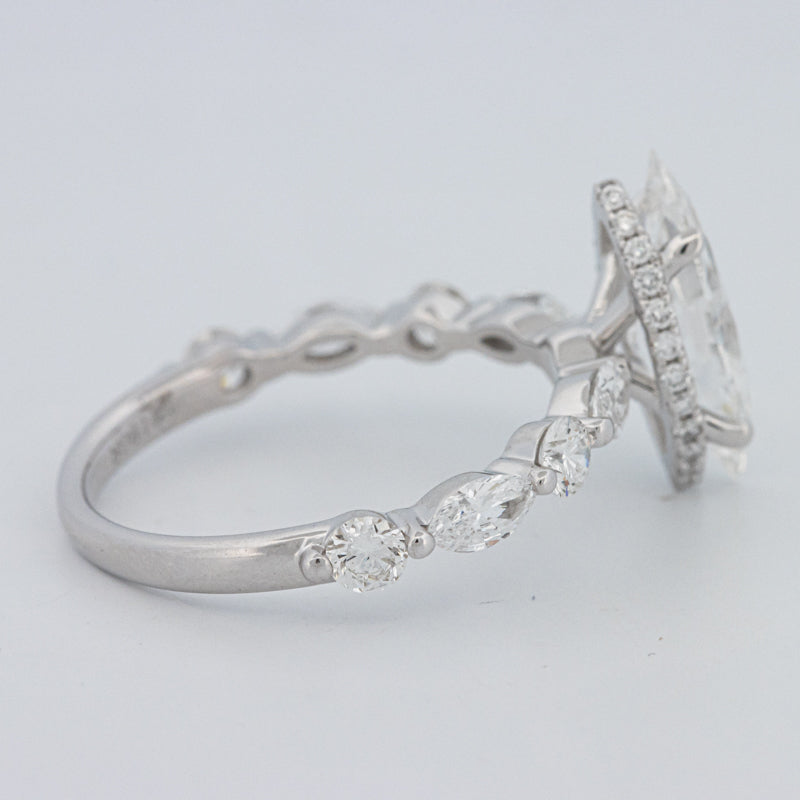 1,57 CT Marquise Cut Under-Halo Pavé Solitaire (LG)