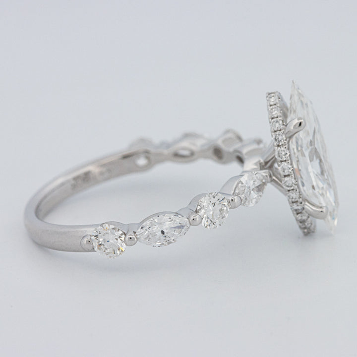 1,57 CT Marquise Cut Under-Halo Pavé Solitaire (LG)