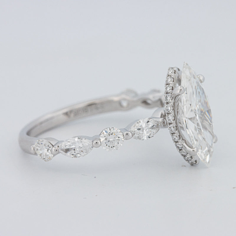 1,57 CT Marquise Cut Under-Halo Pavé Solitaire (LG)