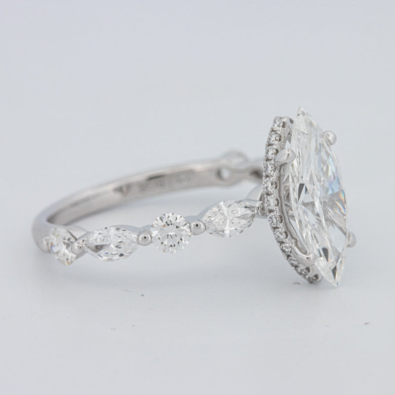 1,57 CT Marquise Cut Under-Halo Pavé Solitaire (LG)