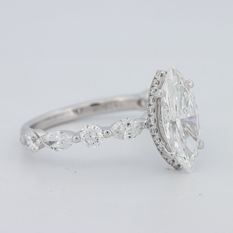 1,57 CT Marquise Cut Under-Halo Pavé Solitaire (LG)